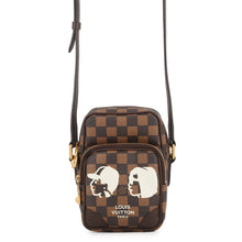 将图像加载到图库查看器中，LOUIS VUITTON Amazon /NIGOCollaboration 2025 Fall/Winter Collection Brown/RedN40768 Damier Friendship
