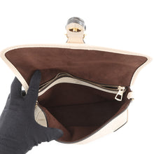 将图像加载到图库查看器中，LOUIS VUITTON Dianu claimM46388 Monogram Empreinte Leather
