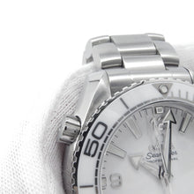 将图像加载到图库查看器中，OMEGA Seamaster Planet Ocean 600M Co-Axial W39.5mm Stainless Steel White Dial215.30.40.20.04.001
