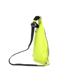 将图像加载到图库查看器中，LOUIS VUITTON Duo Sling Bag Taigarama JauneM30945 Monogram Taiga Leather
