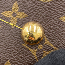 将图像加载到图库查看器中，LOUIS VUITTON Tivoli BrownM40143 Monogram Size PM
