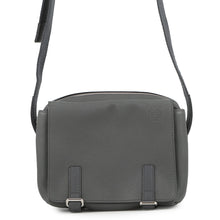 将图像加载到图库查看器中，LOEWE Military messenger Gray317.12AA72 Leather Size XS
