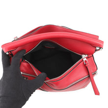 将图像加载到图库查看器中，LOEWE Puzzle bag Red326.30.K74 Leather Size Medium
