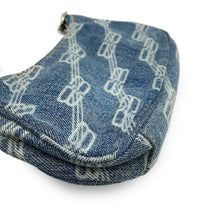 Load image into Gallery viewer, BALENCIAGA luka goal Blue/White695814 Denim Size Mini
