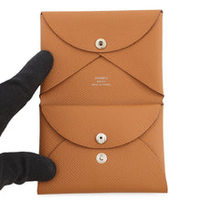 将图像加载到图库查看器中，HERMES Calvi duo Gold Epsom
