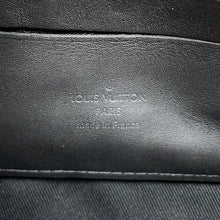 Load image into Gallery viewer, LOUIS VUITTON Pochette Volga NoirM55703 Monogram・Taurillon
