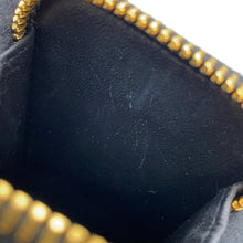 将图像加载到图库查看器中，PRADA Re-Edition 2005 Shoulder Bag Black1BH204_NZV_F0632_V_V2P Saffiano LeatherLeather
