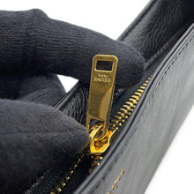 将图像加载到图库查看器中，CELINE Willturn Clutch 2-way Bag Black113673FEO.38NO Leather

