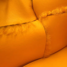 将图像加载到图库查看器中，Bottega Veneta alcotote Yellow652867V13F17118 Mouton Leather
