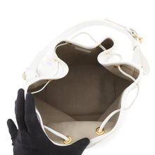 将图像加载到图库查看器中，LOUIS VUITTON LV Broderie Anglaise Noe 2022 Stainless Steel BlancM20740 Calf Leather Monogram Size PM
