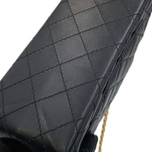 将图像加载到图库查看器中，CHANEL 2.55 Matelasse S Flap Chain Shoulder Bag Black Leather Size 20
