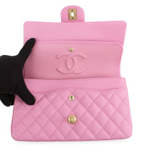 Load image into Gallery viewer, CHANEL Matelasse ChainShoulder Bag PinkA01112 Caviar Leather Size 25
