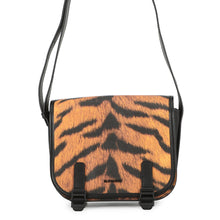 将图像加载到图库查看器中，BURBERRY Leopard Shoulder Bag Black/Orange8050873 PVC Leather
