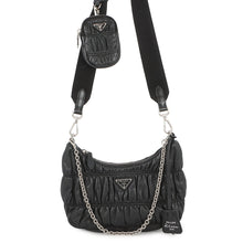 将图像加载到图库查看器中，PRADA Re-edition 2005 Shoulder Bag Black1BC194 Leather
