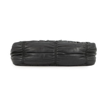 将图像加载到图库查看器中，PRADA Re-edition 2005 Shoulder Bag Black1BC194 Leather
