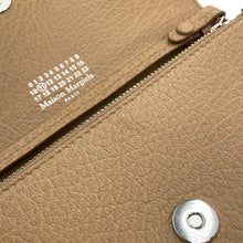 将图像加载到图库查看器中，Maison Margiela Maison Margiela 4 Stitch Chain Wallet BeigeSA3UI0008P4455T2172 Leather
