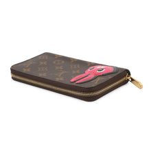 将图像加载到图库查看器中，LOUIS VUITTON Zippy Wallet Animogram Nicolas Ghesquière Rabbit Brown/GreenM83689 Monogram/Patent Leather
