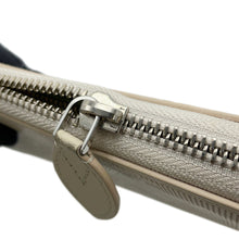 将图像加载到图库查看器中，LOUIS VUITTON Zippy Wallet QuartzM83029 Mahina Reverse
