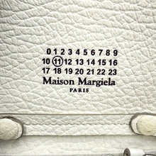 Load image into Gallery viewer, Maison Margiela Maison Margiela Chain Wallet WhiteS56UI0148P0399T1003 Leather
