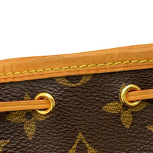 将图像加载到图库查看器中，LOUIS VUITTON Nano Noe BrownM41346 Monogram
