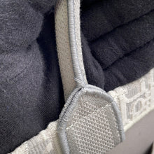 Load image into Gallery viewer, Dior Oblique 2-way Book Tote White/GrayM1404PEHT_M074 Canvas Size Small

