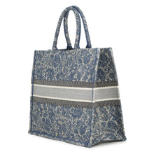 将图像加载到图库查看器中，Dior Book tote BlueM1286ZRXR_M49E Canvas Size Large
