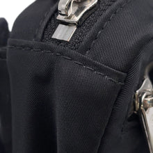 将图像加载到图库查看器中，BURBERRY Logo Crossbody Bag Black8014519 Nylon
