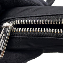 将图像加载到图库查看器中，BURBERRY Logo Crossbody Bag Black8014519 Nylon
