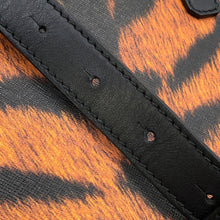 将图像加载到图库查看器中，BURBERRY Tiger print messenger bag Orange/Black8050873 PVC Leather
