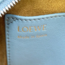 将图像加载到图库查看器中，LOEWE Amazona Shoulder Bag Dusty blueA039N21X01 Calf Leather Size 16
