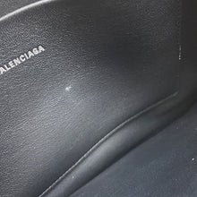 将图像加载到图库查看器中，BALENCIAGA BB Logo Clutch Bag Black717791 Leather

