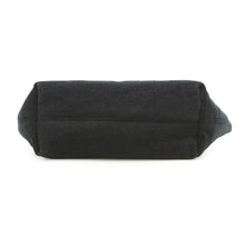 将图像加载到图库查看器中，BALENCIAGA BB Logo Clutch Bag Black695537 pile
