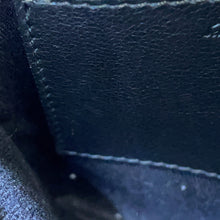 Load image into Gallery viewer, Ferragamo Gancini Shoulder Bag Black240311 745006 Calf Leather
