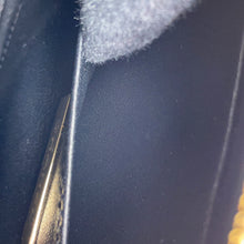 将图像加载到图库查看器中，CHANEL Matelasse Trunk Vanity Chain Shoulder BlackAS3344 Leather
