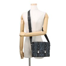 Load image into Gallery viewer, LOUIS VUITTON Trunk Messenger Virgil Abloh NoirM57271 Monogram / pastel Size PM
