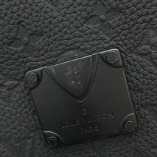 Load image into Gallery viewer, LOUIS VUITTON SPadlock Vertical Wearable Wallet NoirM81524 Monogram・Taurillon
