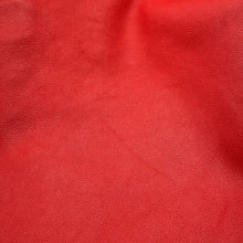 将图像加载到图库查看器中，LOUIS VUITTON Atlantis Red Leather Monogram Size PM
