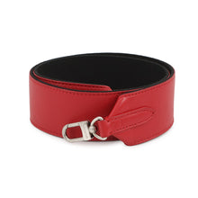 将图像加载到图库查看器中，LOUIS VUITTON Atlantis Red Leather Monogram Size PM
