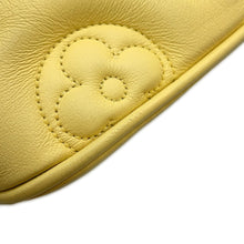 Load image into Gallery viewer, LOUIS VUITTON Alma・Soft bananaM59821 bubble glam Size BB
