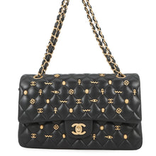 将图像加载到图库查看器中，CHANEL Matelasse Double Flap Egyptian Bag Charm Chain Shoulder Bag BlackA01112 Lambskin Size 25
