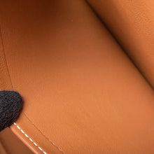 Load image into Gallery viewer, HERMES Bolide 1923 Gold Epsom Size 30
