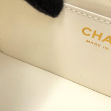 Load image into Gallery viewer, CHANEL Matelasse Top Handle ChainShoulder Bag WhiteAS5702-B21431-10601 Caviar Leather Size Small
