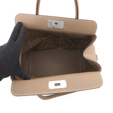 将图像加载到图库查看器中，HERMES ToolBox Etoupe Swift Leather Size 26
