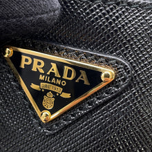 将图像加载到图库查看器中，PRADA Re-Edition 2005 2WAYChainShoulder Bag Black1BH204 Saffiano LeatherLeather
