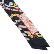 Load image into Gallery viewer, HERMES Twilly Bijoux・Pique Queen of Hearts Dame de Coeur Black/Rouge/Orange Silk100% Bijoux
