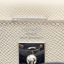 Load image into Gallery viewer, HERMES Kelly Sellier Craie/Gold/Mauve Pale Epsom Size 25
