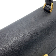将图像加载到图库查看器中，CELINE Teen Nino Bag Black118113 Leather
