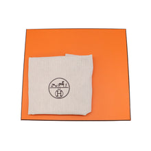 Load image into Gallery viewer, HERMES Lindy Etoupe Taurillon Clemence Size 26
