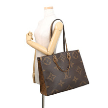 将图像加载到图库查看器中，LOUIS VUITTON Onthego RedM44576 Monogram Monogram Reverse Canvas Monogram Giant Size GM
