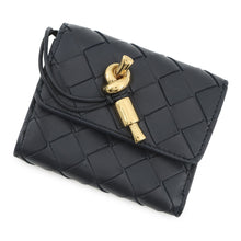 将图像加载到图库查看器中，Bottega Veneta Andiamo Tri-fold Wallet Midnight824968VCPP24338 Lambskin
